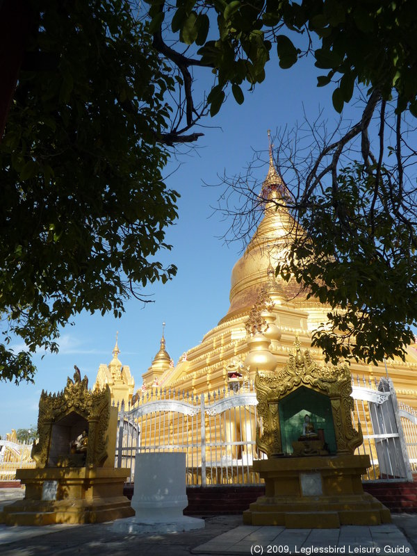 Kuthodaw Pagoda21
